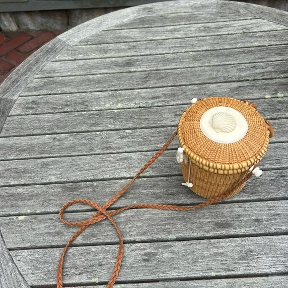 Authentic Rare Nantucket woven Tan Basket Bag - Picture 3 of 5